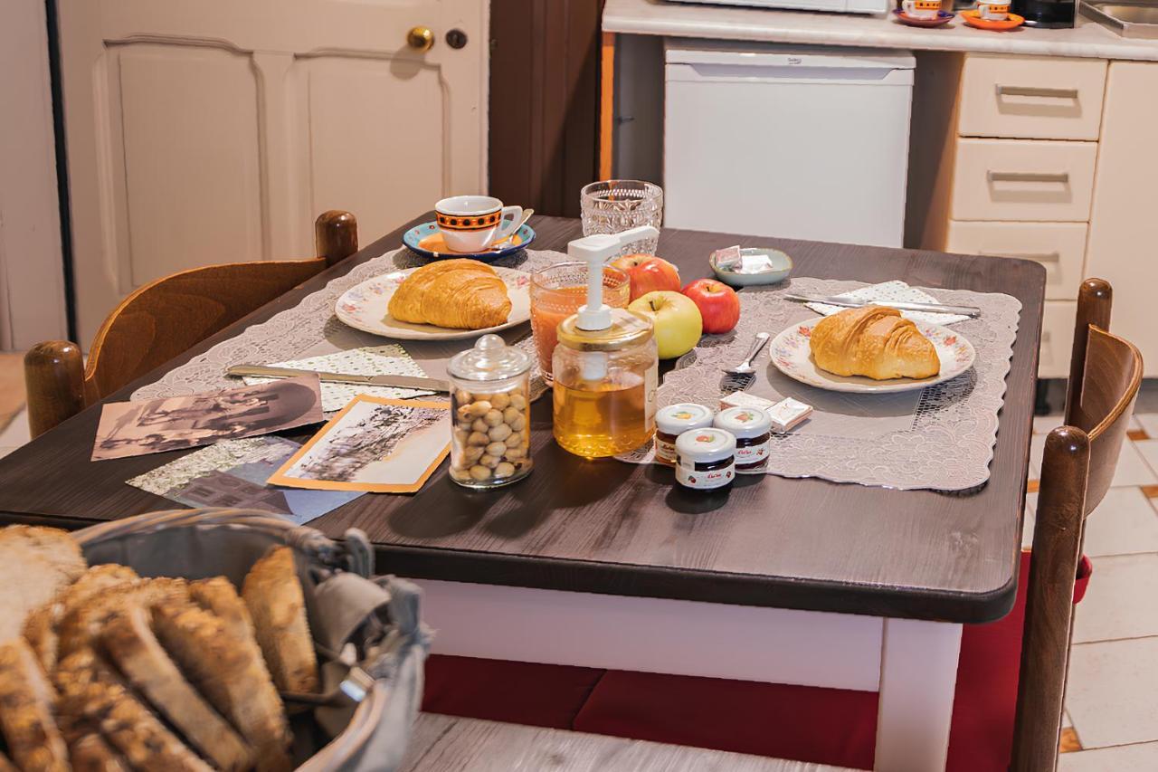 Bed & Breakfast Gabriella Exilles Exteriör bild